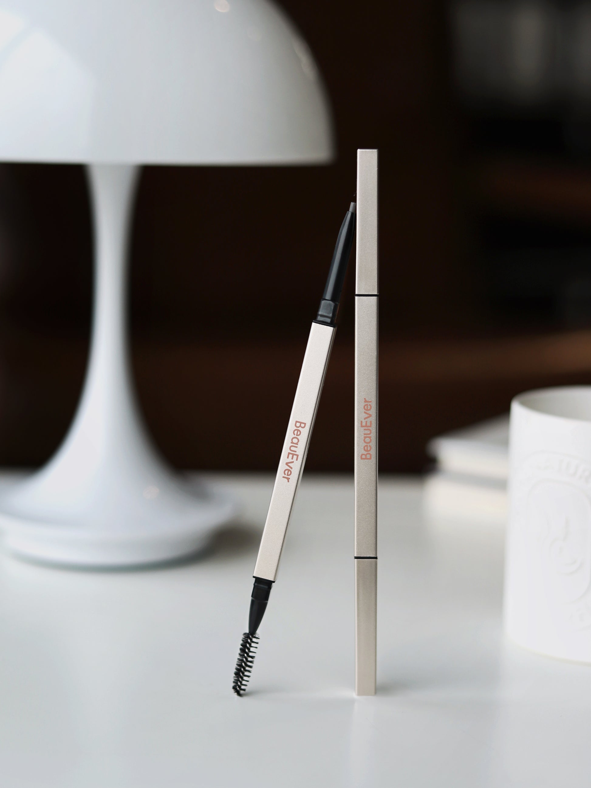 Soft-Focus Sculpting Eyebrow Pencil (Ash Grey) 100mg