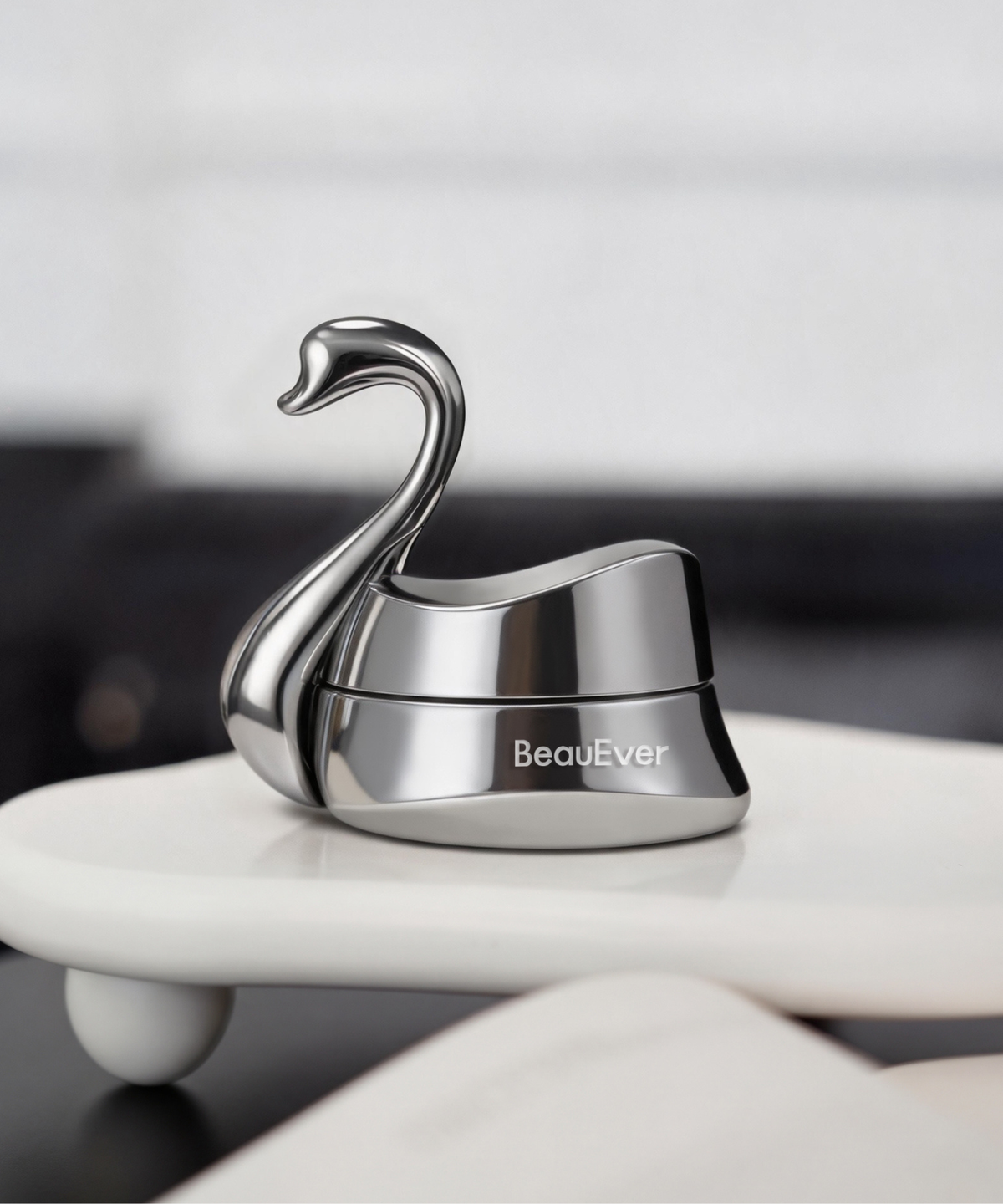 Luminova Prestige Neck-Jawline Sculpting Cream