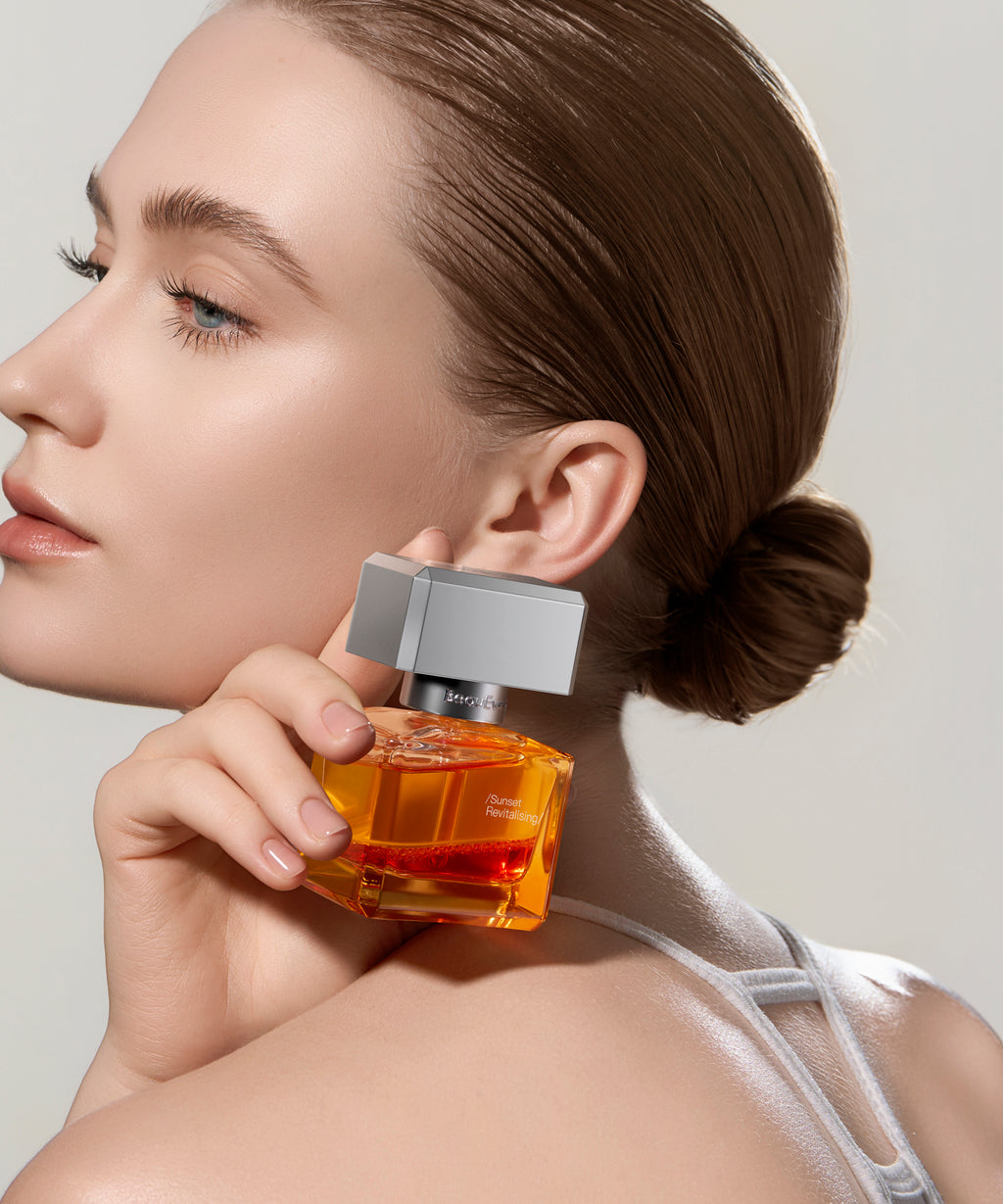 Sunset Revitalising Essence Oil